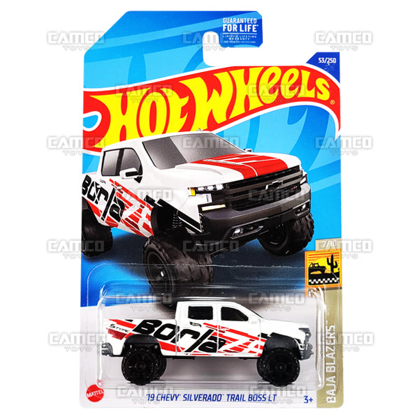Hot Wheels 1/64 - Chevrolet Silverado Trail Boss LT 2019 #7/10, édition Mainline 2022, Neuve